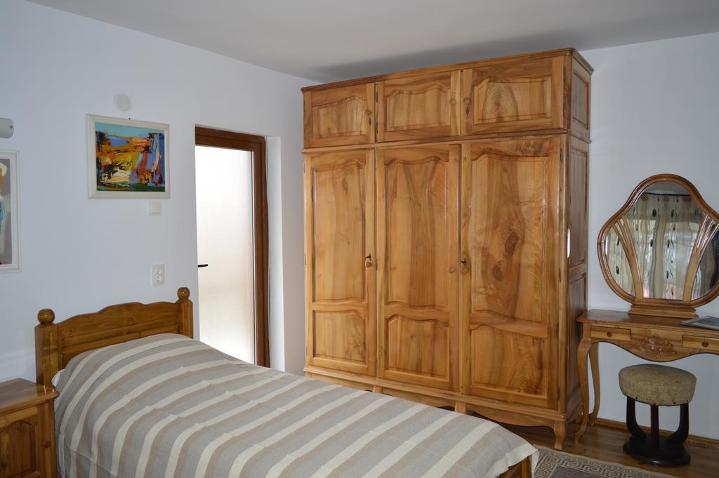 Vila Villador Piatra Neamt Room photo